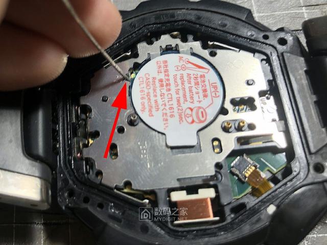 卡西欧电波表怎么调中国时区(卡西欧paw-1300光动能手表电池老化)