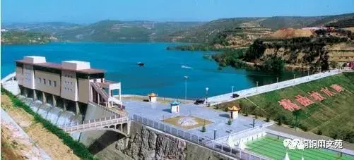 郝玉静疾风知劲草，疾风知劲草，智者必怀仁