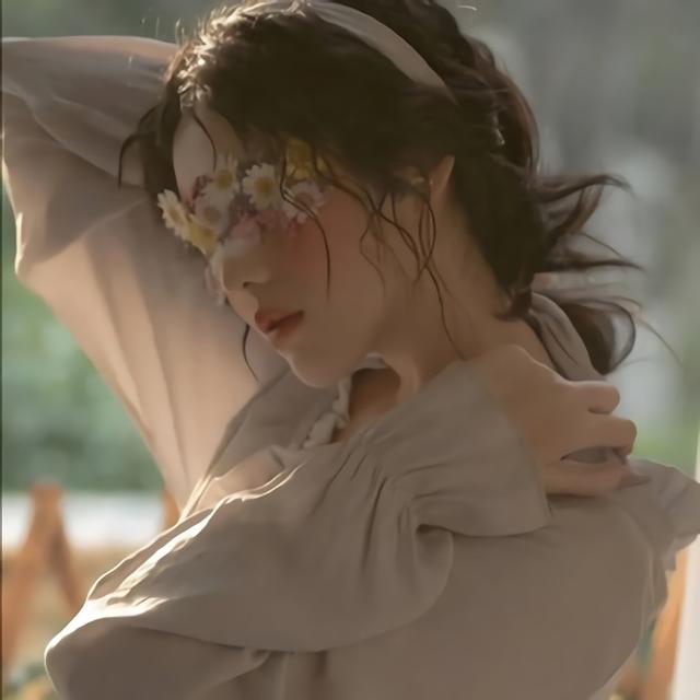 女生真人版头像，真人女生头像微信（一些甜美又有仙气的真人女生头像）