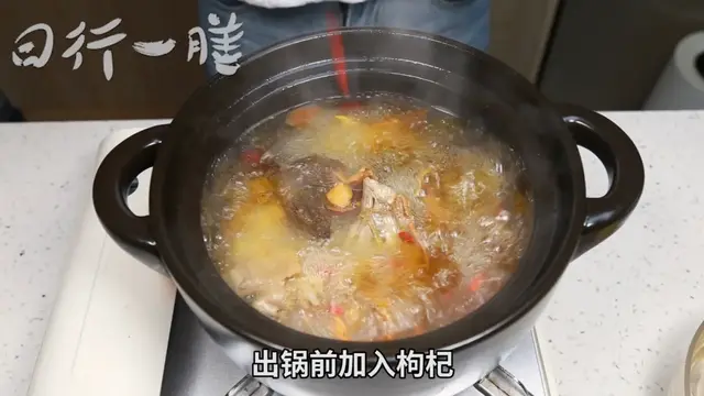 鸭肉不能和什么一起吃，鸭肉不能和什么共同食用（4种搭配：降火滋阴还养胃）