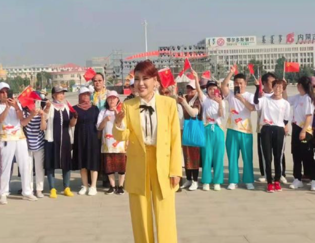 《套马杆》原唱揭心酸往事，早年在夜总会唱歌，现仍在农村跑商演