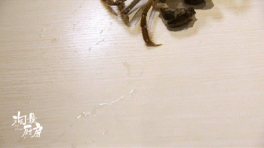 毛蟹的做法有哪些，毛蟹的做法 家常做法（百年老正兴的毛蟹年糕）