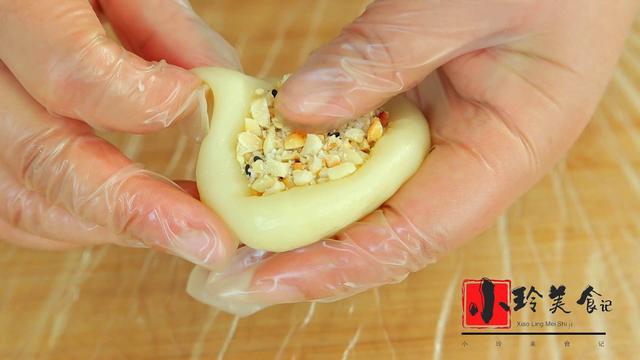 糯米粉怎么炒熟，糯米粉怎么炒（冷藏一天也不会硬）