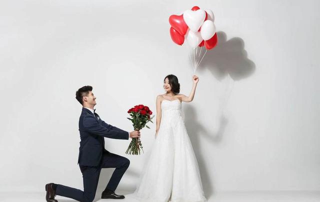 男人如何潇洒面对离婚后的生活，男人在不惑之年离婚后