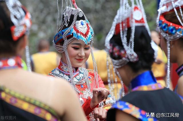 客家人的由来，福建客家人的由来（“客家”一词最早的文献记载是什么时候）
