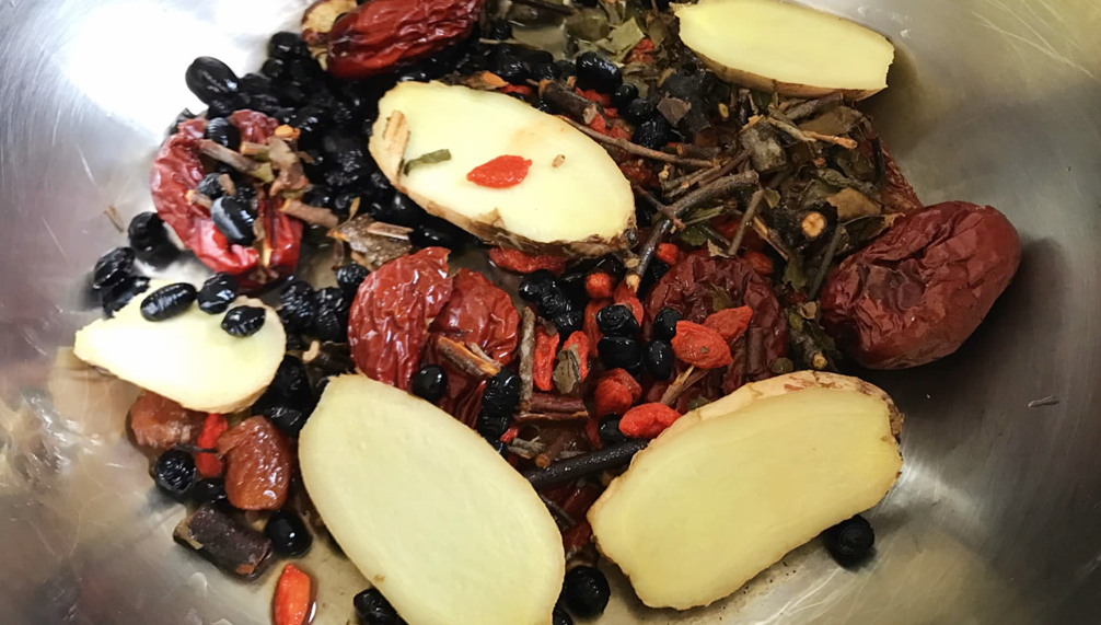 图片[3]-【黑豆桂圆红糖鸡蛋】做法步骤图 坚持1周吃2次 脸红润身体好-起舞食谱网