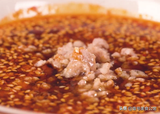 锡纸豆腐的做法，锡纸干豆腐怎么做的（美味的鲜辣锡纸烤豆腐）