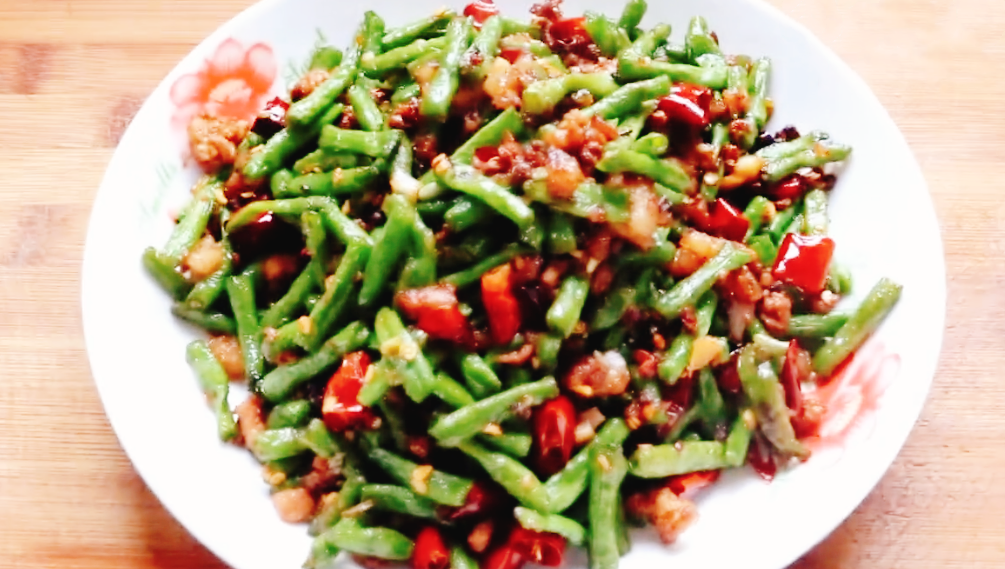 圖片[6]-【肉末干煸豆角】做法步驟圖 做法簡(jiǎn)單 一大盤(pán)不夠-起舞食譜網(wǎng)