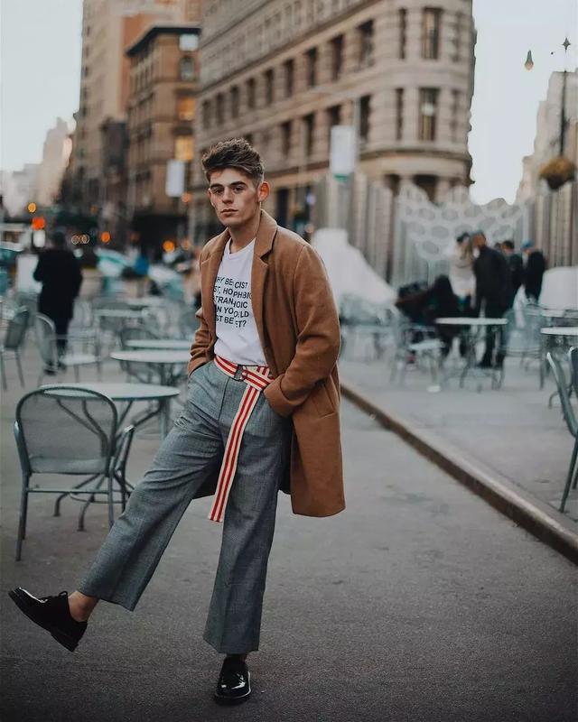 驼色是什么颜色，驼色大衣内搭什么颜色（请不要放过“驼色”）