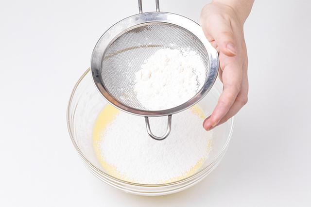 酸奶糕的制作方法，一招教你做酸奶糕