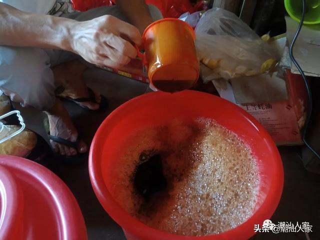 潮汕酱油豆的制作方法，潮汕酱油豆的制作方法和步骤（普宁这种酱油你打过吗）