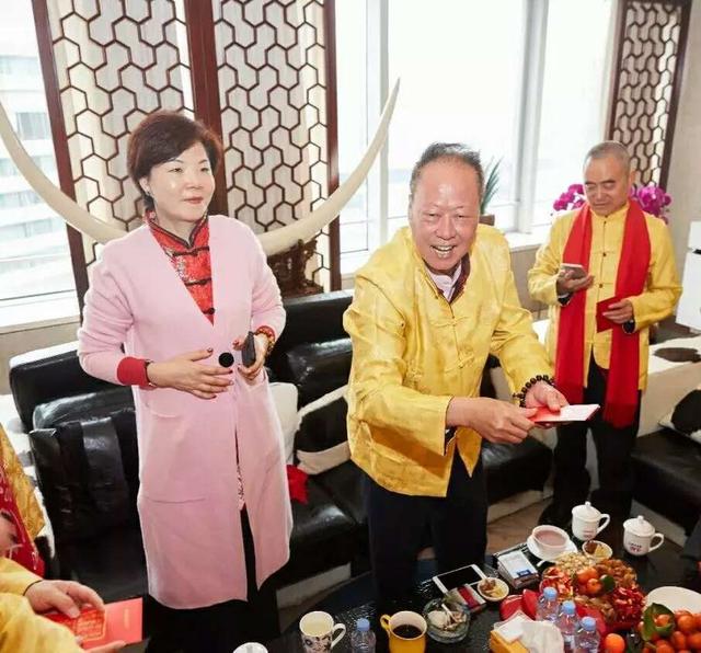 普宁以前是归属哪里的，普宁籍霸气的地产大亨黄楚龙