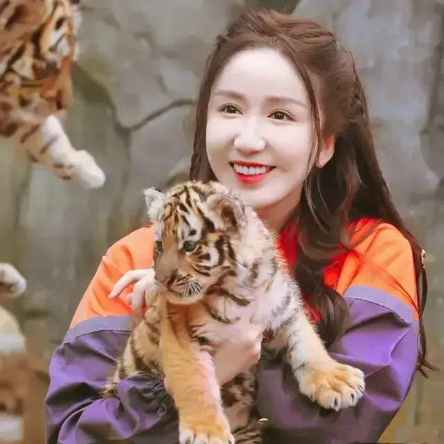 头像女生简单气质唯美，唯美阔耐简单女生头像微信（元宵专属闺蜜名及潇潇头像❤️）