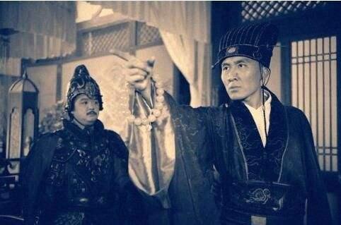 甘露之变是哪个皇帝，甘露之变始末（甘露之变是俩小人策划的）