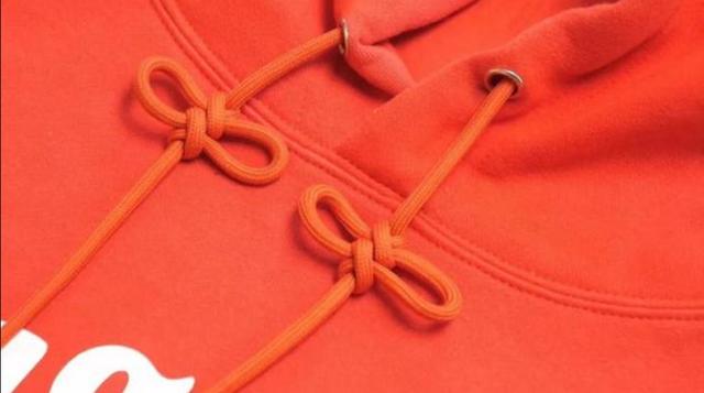 卫衣带子系法，蝴蝶结卫衣带子系法（今年最流行的卫衣绳子打结法）