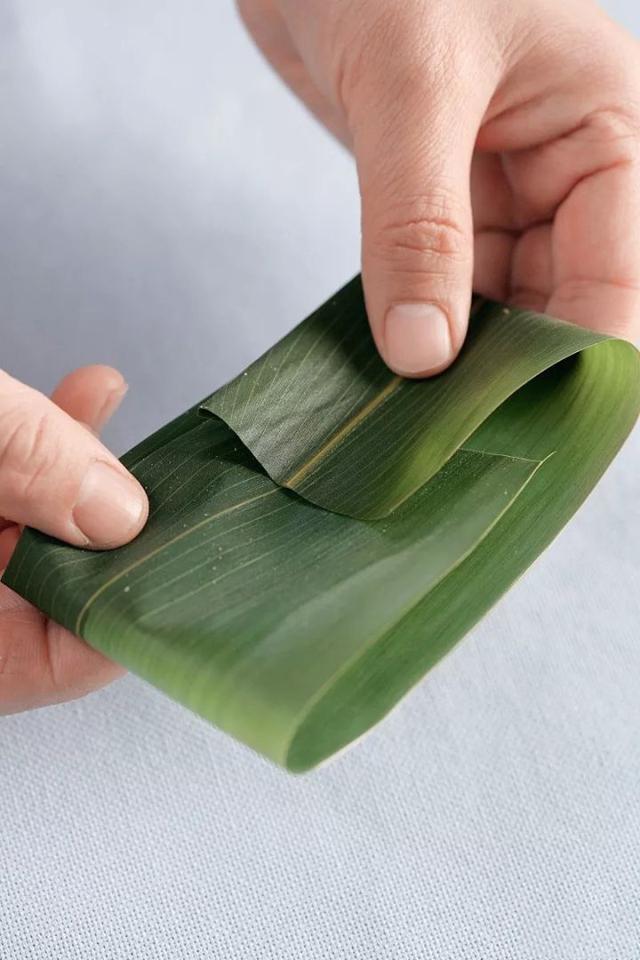 长棕子的包法粽子的包法，简单易学的长粽子包法（长粽的包法，你get到了没）