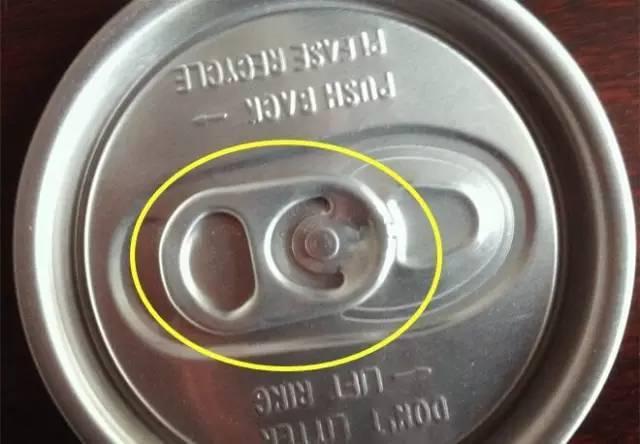 如何整理衣柜，衣柜衣服怎么整理又整齐又好找（这样收拾至少能节省一半空间）