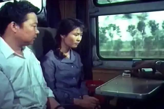 言情小说排行榜2013前十名，2013年小说排行榜言情（80年代父辈迷恋的“挂历女神”）