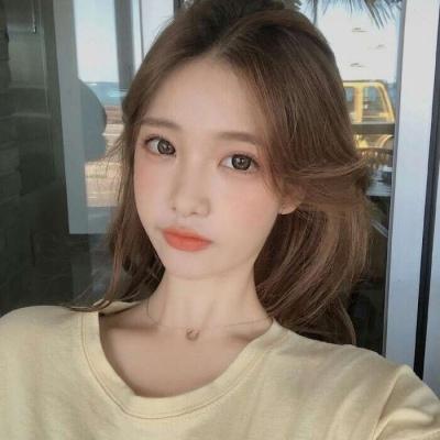 aholic(沉迷者)网名，aholic(沉迷者)微信昵称（追寻绚丽气质昵称英文有一丝曙光-可爱点）