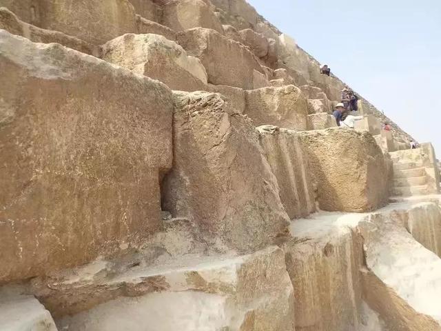 埃及金字塔简介，埃及金字塔简介用英语（埃及金字塔）