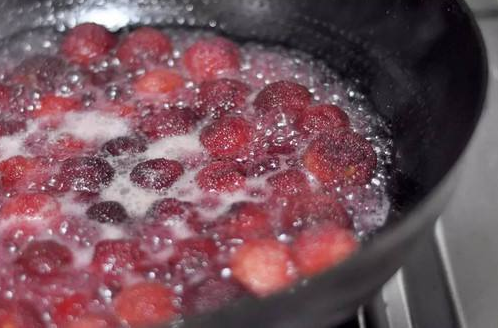 如何自己在家做杨梅干，农家杨梅干的制作方法窍门（自从学会杨梅干的做法）