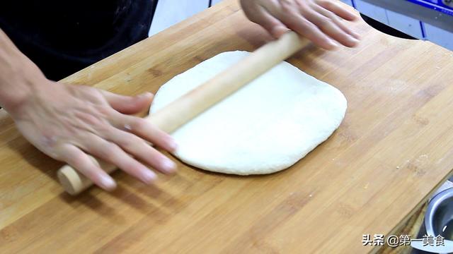 炸馓子的做法和配方，老式馓子的做法和配方（做法和配料毫不保留教给你）