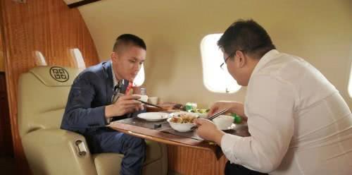 郑矾个人资料简介，郑矾个人资料简介男（网友：品味不敢苟同）