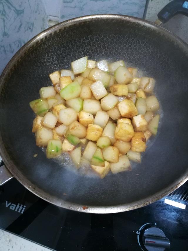 冬瓜豆腐怎麼做好吃,涼拌皮蛋豆腐怎麼做好吃又簡單(和豆腐簡單燒一燒