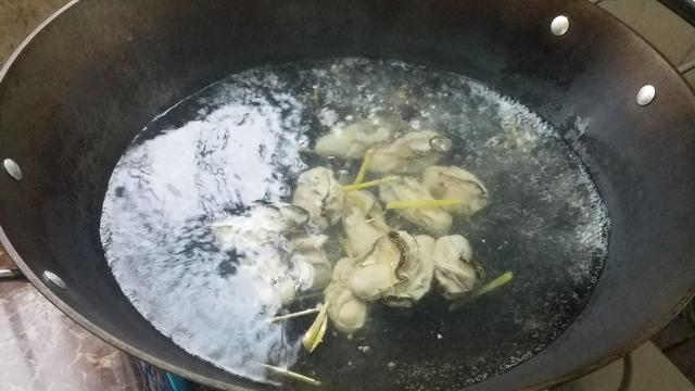 煮生蚝需要放什么材料，煮生蚝需要放什么材料去腥（营养丰富又滋补值得一吃）