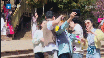 窦骁何超莲分手原因，何超莲窦骁分手是真的吗（其实人家的恩爱都藏在细节里）