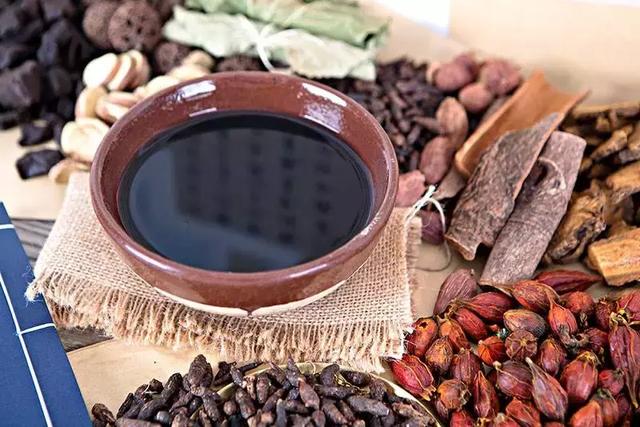 所谓的六经是指哪六经，六经是指什么（《伤寒论》六经辨证解读）