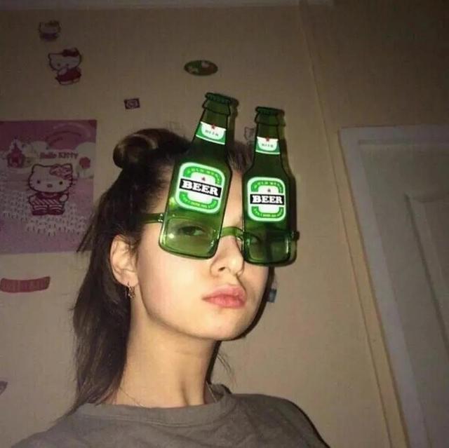 【沙雕搞怪头像】微信，【沙雕搞怪头像】（三观很正又很温柔的文案）