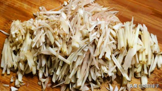 洋姜片的腌制方法，腌制洋姜的做法及配方（秋天洋姜正当季）