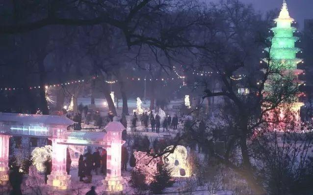 1981年属鸡人永远最旺的数字，1981年属鸡的幸运数字和颜色（时光记忆：1981年的中国）