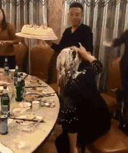 含蓄幽默表达自己生日，含蓄幽默表达自己生日的句子有哪些（欢乐与搞笑并存）