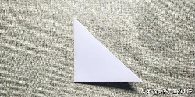 折纸教程 如何折雪花，折纸教程武器（剪纸教程；漂亮的雪花剪纸图解）