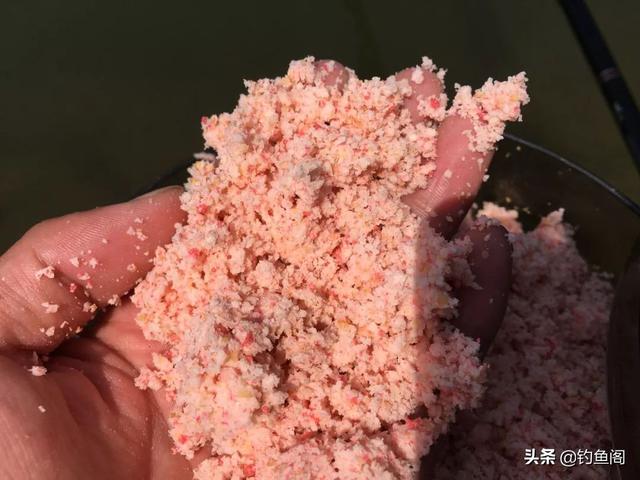 钓鱼用什么鱼饵最好，野钓适合什么鱼饵（原来这10款最受欢迎）