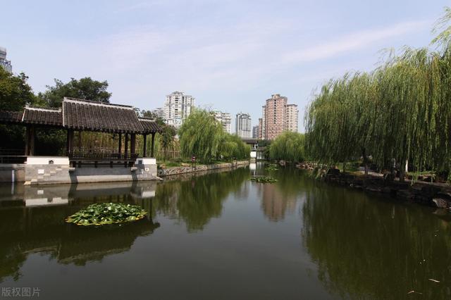 江南是哪个省哪个城市，江南是哪里的城市（历史上的江南指的是哪里）