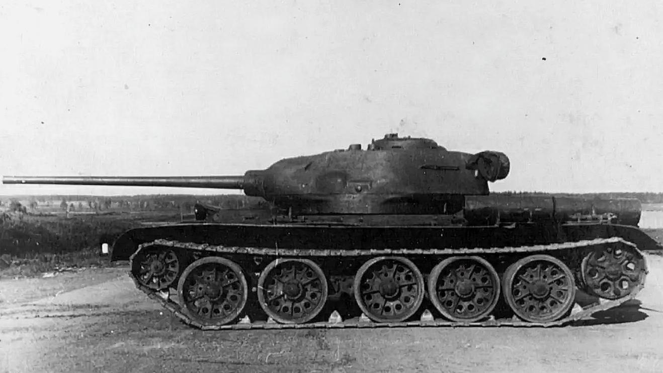 二战最强的中型坦克t-44,坦克发展史上一个承上启下的匆忙过客-
