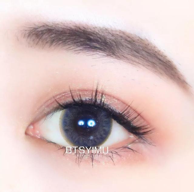 隐形眼镜为什么会滑片，隐形眼镜为什么会滑片脱落（为什么美瞳会滑片）