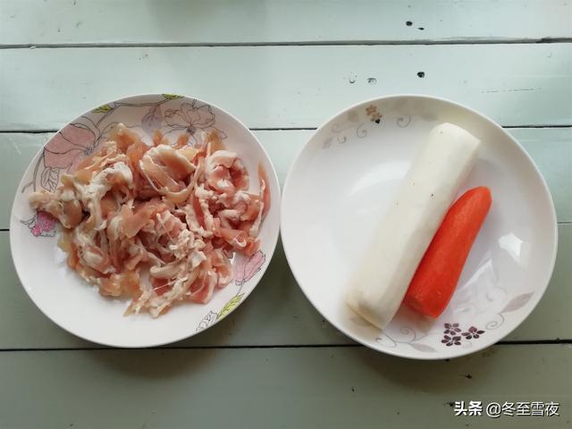 羊肉配什么菜好吃，这个季节吃羊肉配什么菜好吃（羊肉片别总是涮着吃）