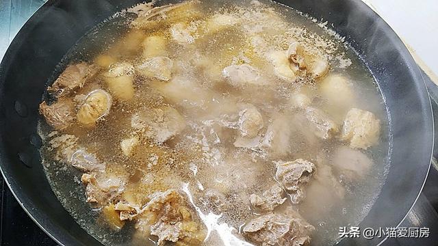 老鸭汤家常做法，茯苓老鸭汤的家常做法（炖出美味好喝的老鸭汤）