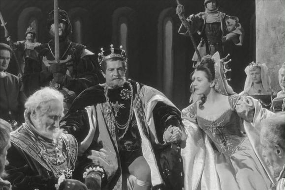 哈姆雷特简介故事梗概，哈姆雷特简介故事梗概50字（《哈姆雷特》：因拖延报仇）