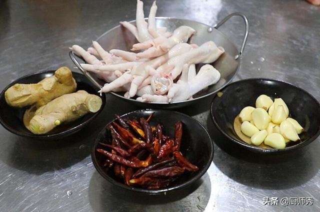姜辣凤爪是怎么做的，这道姜辣鸡爪的做法要收藏
