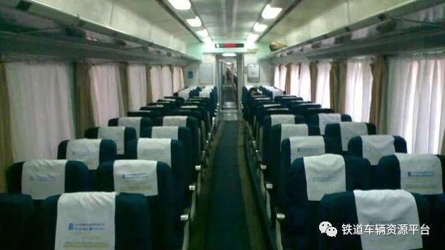 软座是什么样的，z开头的火车软座是什么样的（铁路客车硬座与软座的区别）
