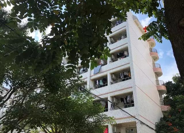 华侨大学在厦门尴尬,厦门有哪些大学(可我劝你留下……) 华侨大学在厦门尴尬,厦门有哪些大学(可我劝你留下……)