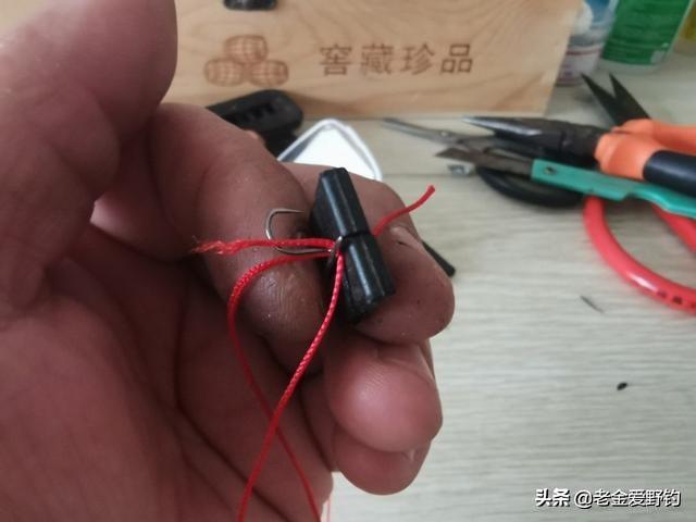 绕线器怎么用，绕线器怎么用（新手也能绑出内绕线鱼钩）