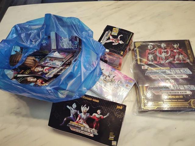 一元奥特曼卡包必出蓝gp技巧，一元包怎么抽蓝GP（老子跟儿子一起组团氪金可还行）