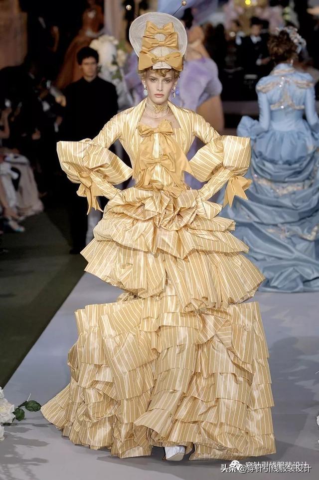 迪奥经典之作服装图，<迪奥>2007秋冬高定系列