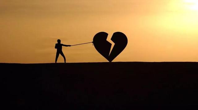 患难见真情的上一句是什么，患难见真情的上一句（患难见真情，日久见人心）